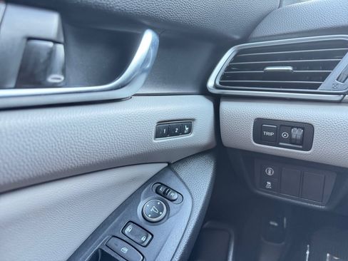Used 2018 Honda Accord EX-L image 14
