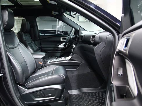 Used 2024 Ford Explorer ST w/ Equipment Group 401A image 22