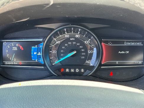 Used 2017 Ford Explorer XLT w/ Equipment Group 202A image 21