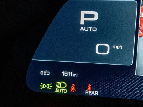 Certified 2025 Ferrari Purosangue AWD/4WD image 23