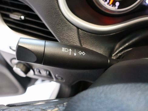 Used 2018 Jeep Cherokee Trailhawk w/ Comfort/Convenience Group image 16