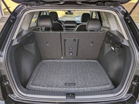 New 2026 Volkswagen Taos SE image 13