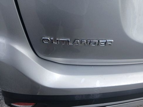 Used 2020 Mitsubishi Outlander SEL image 15