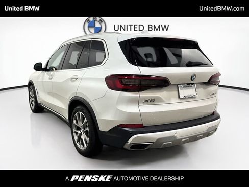 Used 2022 BMW X5 xDrive40i w/ Premium Package AWD/4WD image 7