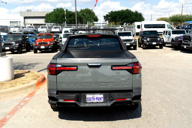 Used 2024 Hyundai Santa Cruz Night AWD/4WD image 6