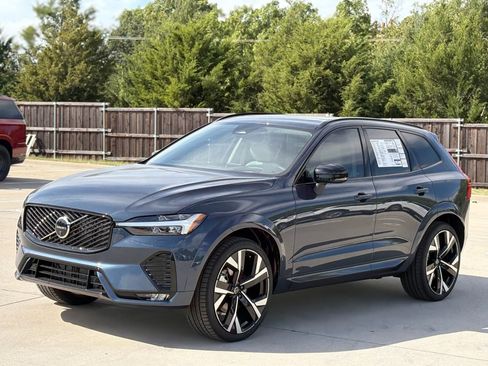 New 2026 Volvo XC60 B5 Ultra w/ Protection Package Premier image 3