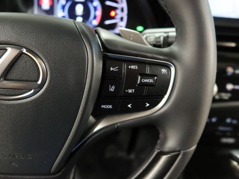 Used 2022 Lexus ES 350 Ultra Luxury w/ Accessory Package 2 FWD image 35
