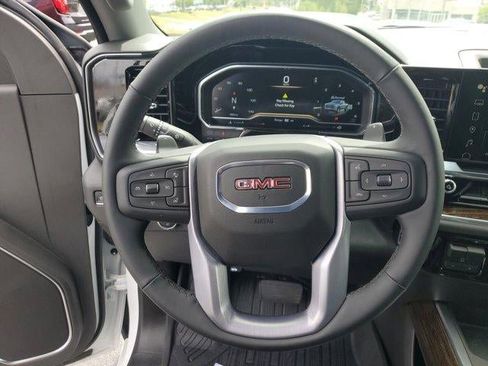 New 2025 GMC Sierra 1500 Elevation image 25