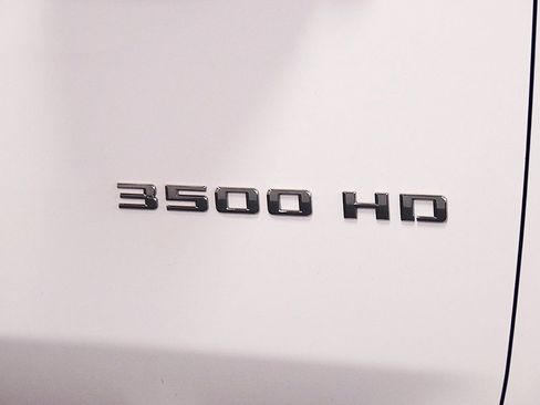 Used 2023 Chevrolet Silverado 3500 LT image 12