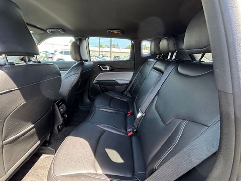 Used 2025 Jeep Compass Limited AWD/4WD image 27