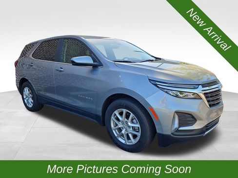 Used 2024 Chevrolet Equinox LT FWD image 1