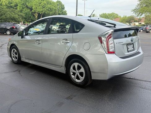 Used 2014 Toyota Prius Two FWD image 9