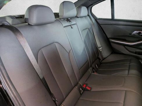 Used 2020 BMW 330i Sedan w/ Driving Assistance Package image 21