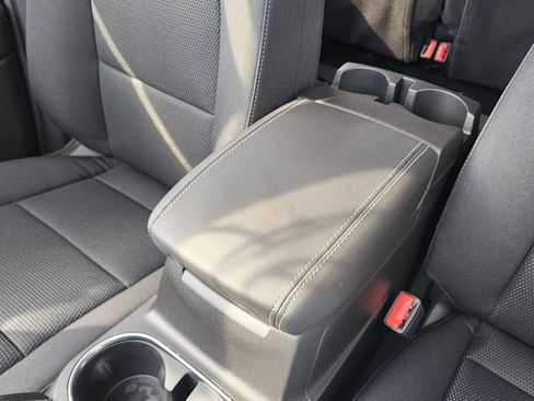 New 2026 GMC Canyon Elevation w/ Convenience Package image 32