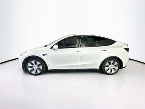 Used 2022 Tesla Model Y Performance AWD/4WD image 4