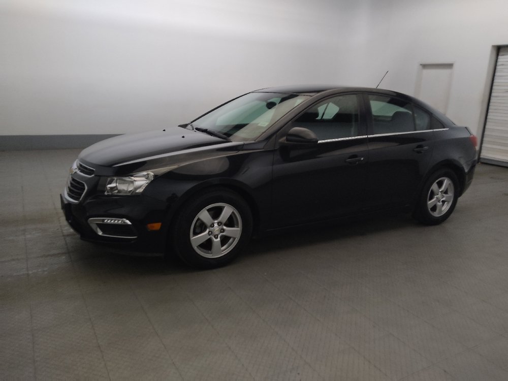 Used 2015 Chevrolet Cruze LT FWD image 2