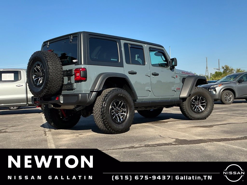 Used 2024 Jeep Wrangler Unlimited Rubicon AWD/4WD image 26