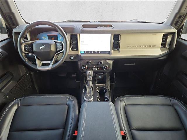 Used 2025 Ford Bronco Outer Banks AWD/4WD image 18