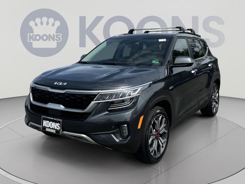 Used 2022 Kia Seltos SX w/ Sunroof Package AWD/4WD image 1