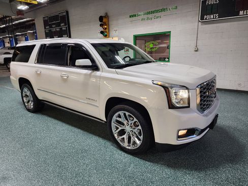 Used 2020 GMC Yukon XL Denali w/ Denali Ultimate Package image 4
