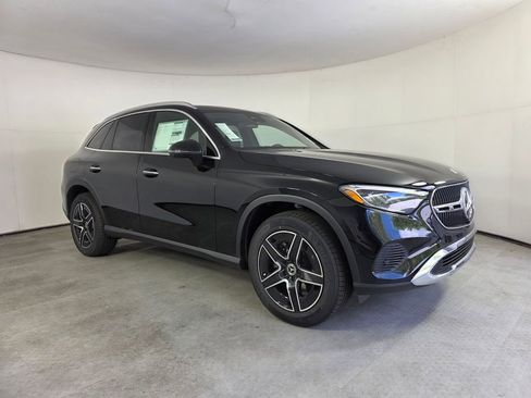 New 2026 Mercedes-Benz GLC 300 image 1