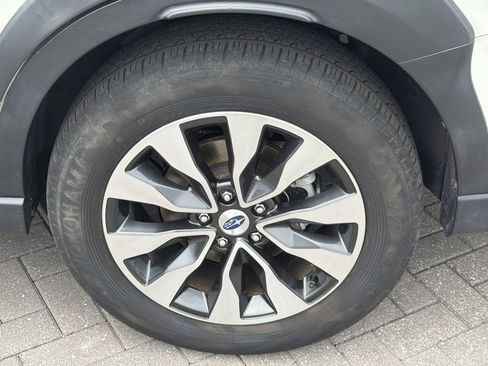 Certified 2024 Subaru Outback Touring XT AWD/4WD image 33