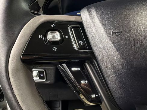 Used 2024 Lincoln Corsair AWD w/ Equipment Group 101A image 18