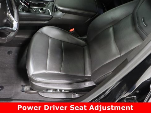 Used 2022 Cadillac XT6 Premium Luxury w/ Technology Package image 16