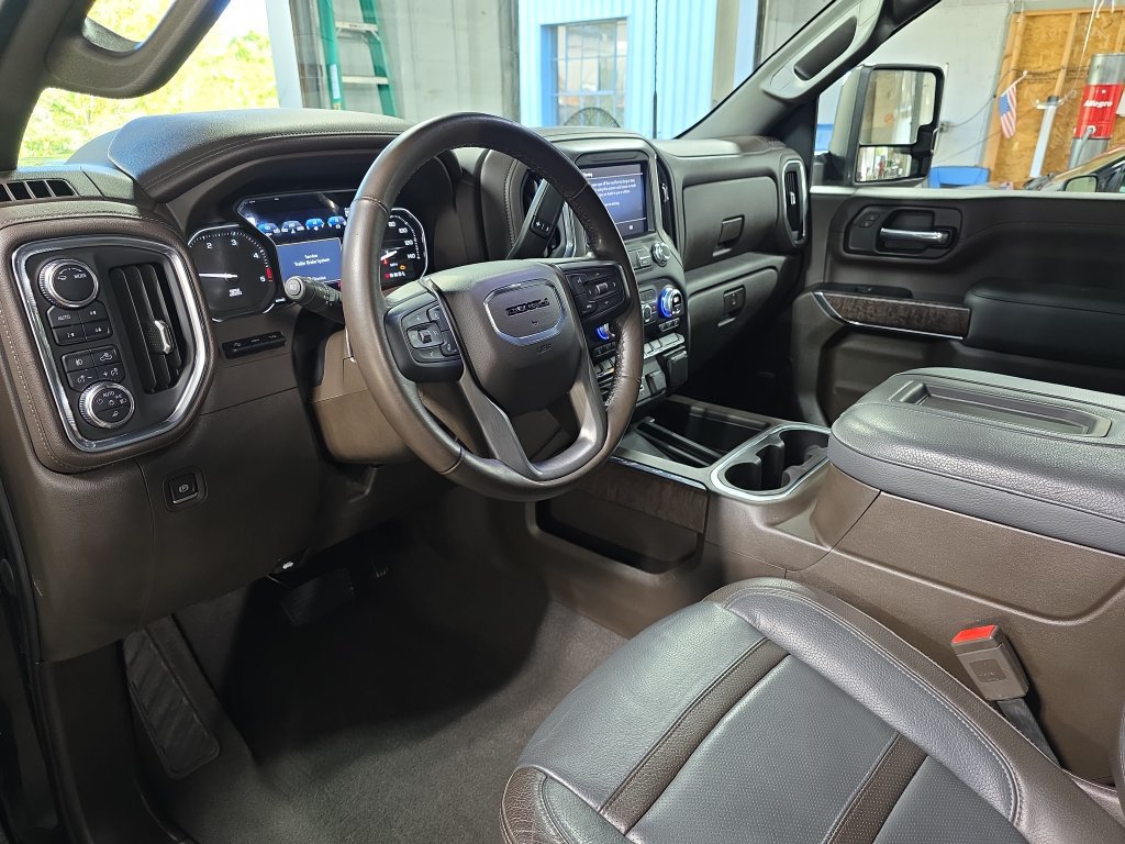 Used 2022 GMC Sierra 2500 Denali w/ Denali Ultimate Package AWD/4WD image 15