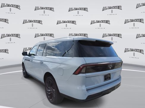New 2026 Lincoln Navigator L Black Label AWD/4WD image 3