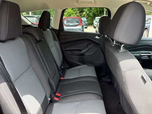Used 2017 Ford Escape SE FWD image 29