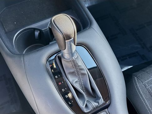 Used 2023 Honda HR-V LX image 15