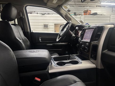 Used 2017 RAM 3500 Laramie image 32