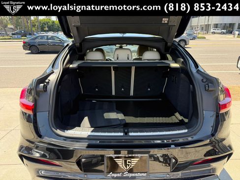 Used 2019 BMW X4 xDrive30i w/ M Sport Package 2 AWD/4WD image 10