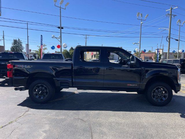 Used 2023 Ford F250 Lariat w/ Sport Appearance Package AWD/4WD image 7