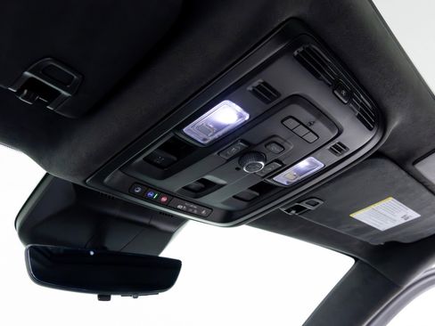 Used 2023 Cadillac Escalade V image 20