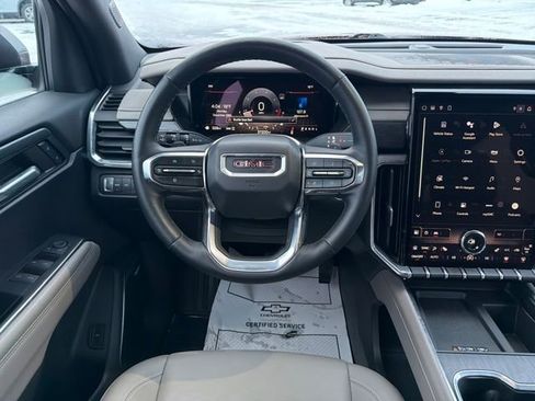 Used 2024 GMC Acadia Elevation image 30