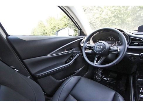 Certified 2025 MAZDA CX-30 AWD 2.5 S w/ Preferred Package image 8