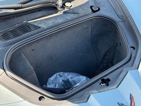 Used 2024 Chevrolet Corvette Stingray Preferred Cpe w/ Z51 Performance Package RWD image 40
