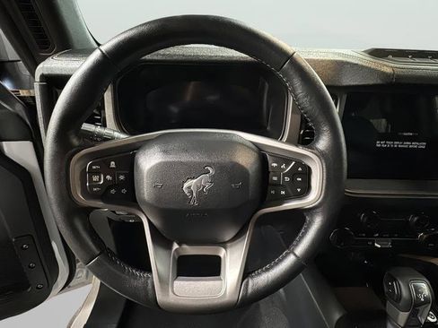 New 2025 Ford Bronco Badlands image 11