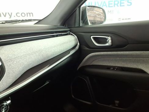 Used 2023 Jeep Compass Latitude AWD/4WD image 25