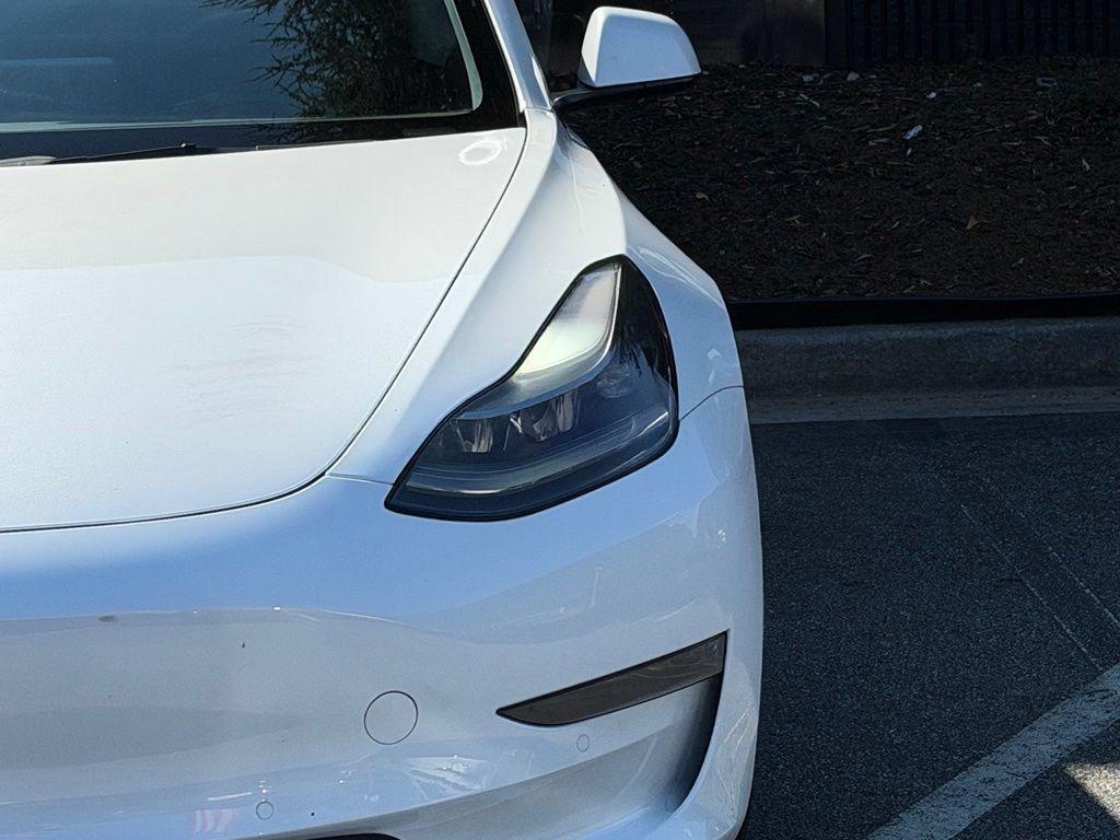 Used 2021 Tesla Model 3 Standard Range Plus RWD image 5