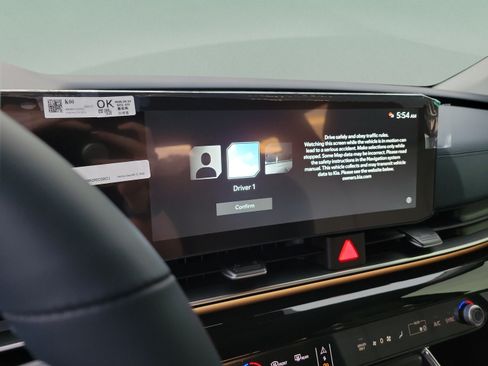 New 2027 Kia Carnival SX Prestige FWD image 17