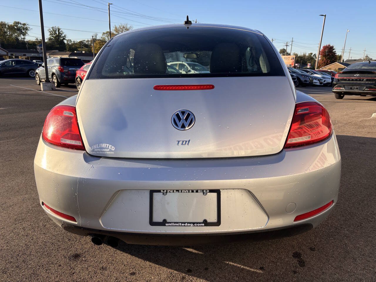 Used 2014 Volkswagen Beetle TDI FWD image 8