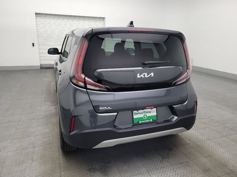 Used 2025 Kia Soul LX image 6