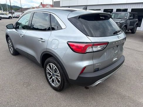 Used 2022 Ford Escape SEL w/ Technology Package AWD/4WD image 4