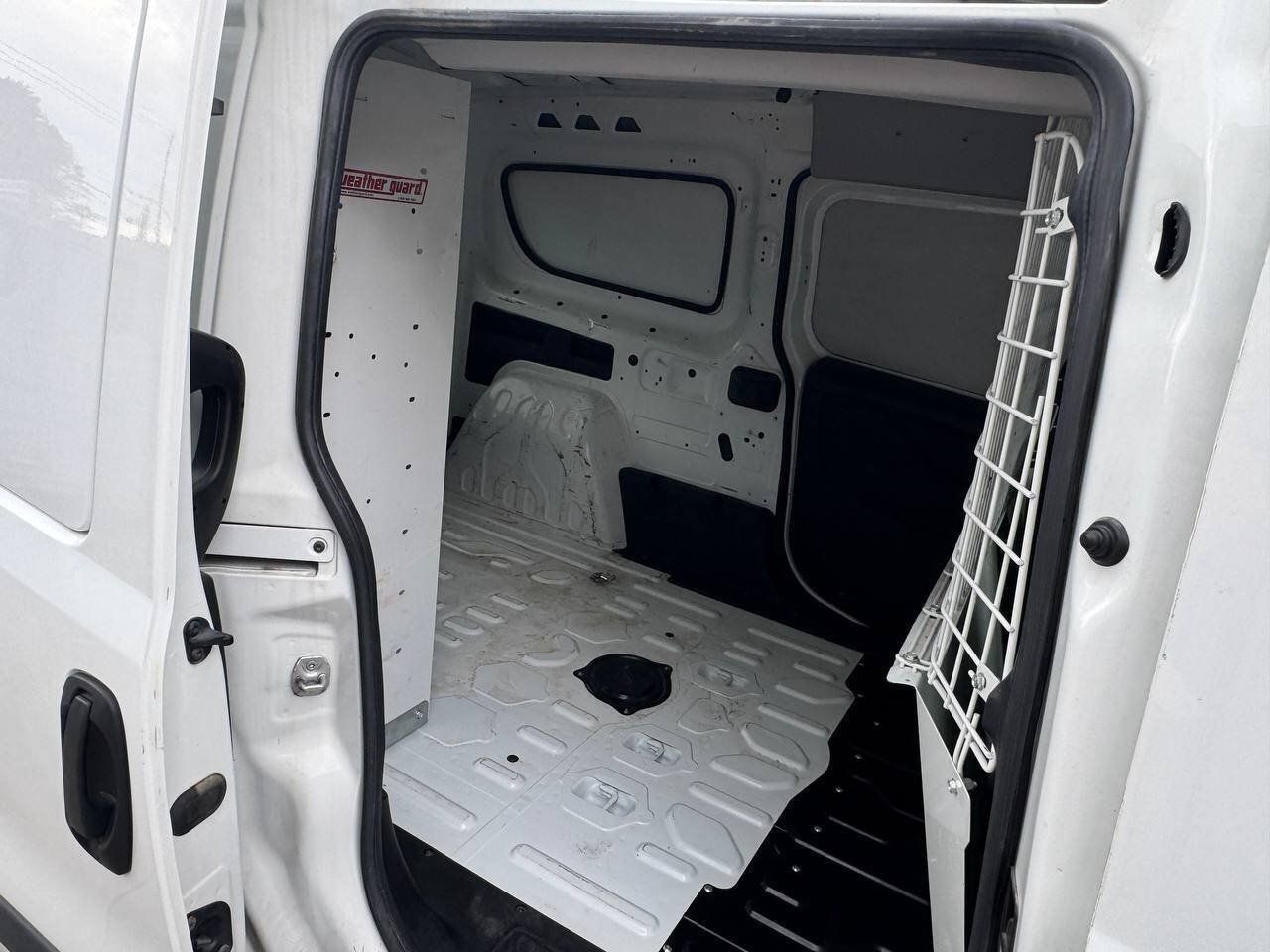 Used 2021 RAM ProMaster City Tradesman SLT w/ Window Group 04 FWD image 17