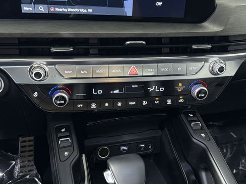 Used 2024 Kia Telluride SX Prestige X-Pro AWD/4WD image 22
