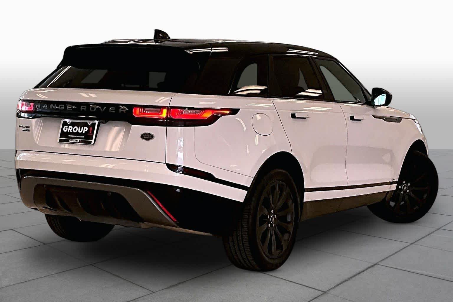 Used 2019 Land Rover Range Rover Velar R-Dynamic SE AWD/4WD image 12