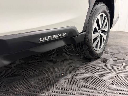 Used 2023 Subaru Outback Premium AWD/4WD image 37